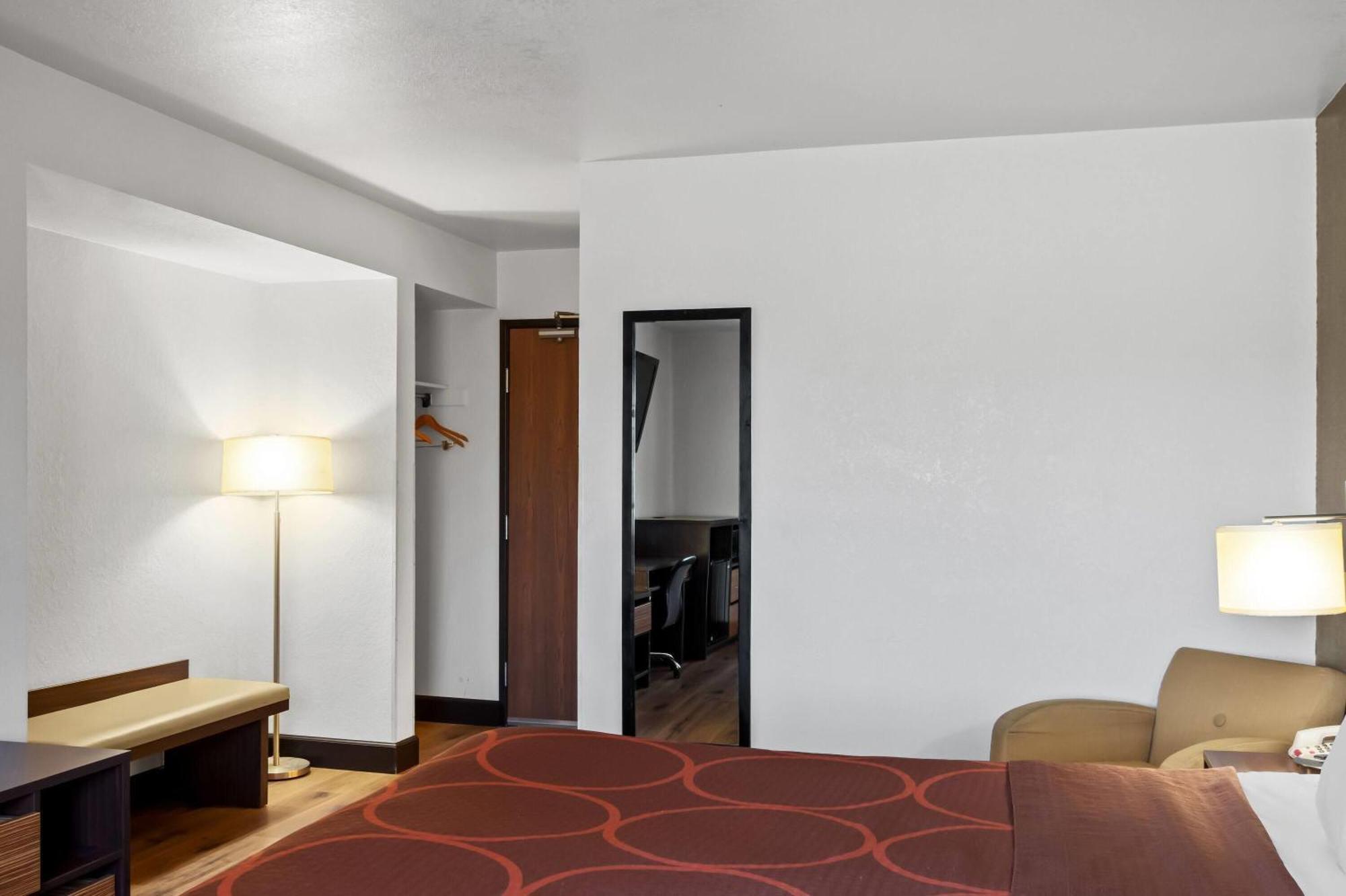 Hotel Super 8 By Wyndham Santa Rosa Extérieur photo